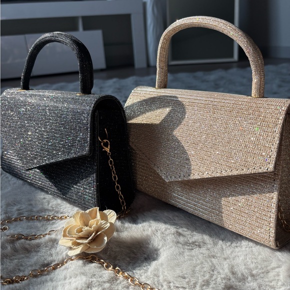 Elegant Black Glitter Handbag - Picture 4 of 4